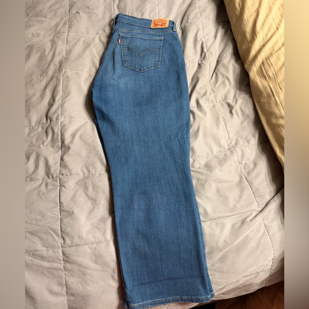 Levi's Women's Straight Leg Blue Jeans